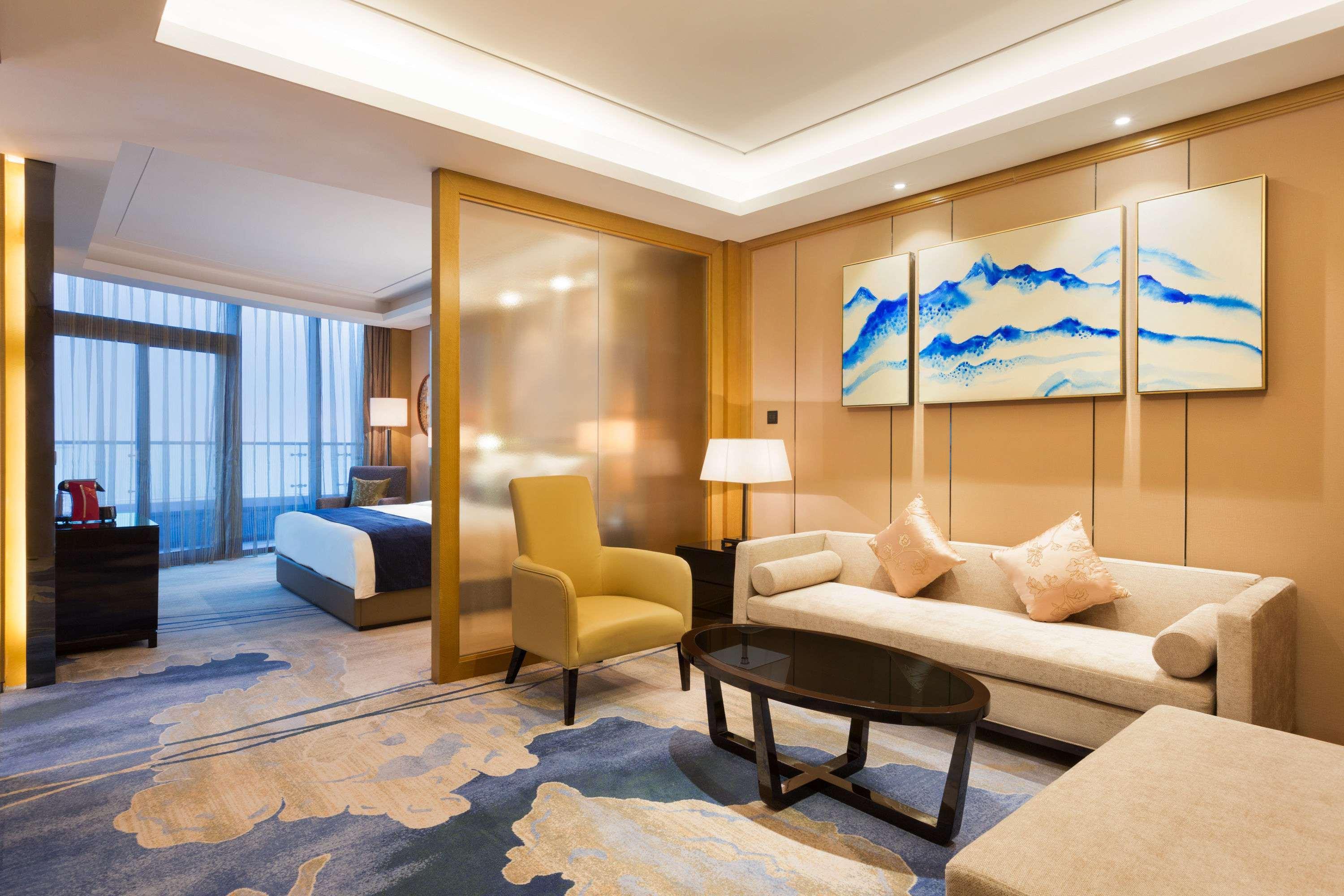 Отель Wyndham Chongqing Yuelai Экстерьер фото
