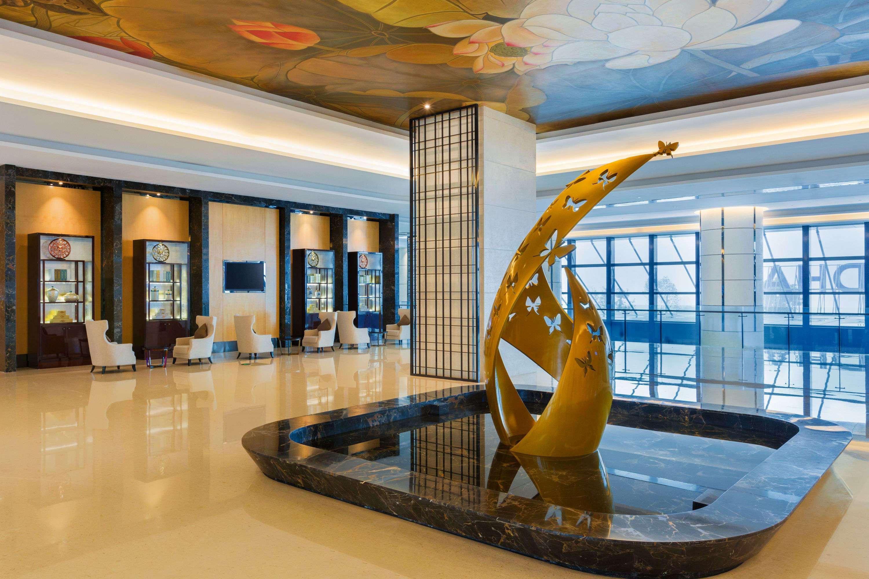 Отель Wyndham Chongqing Yuelai Экстерьер фото