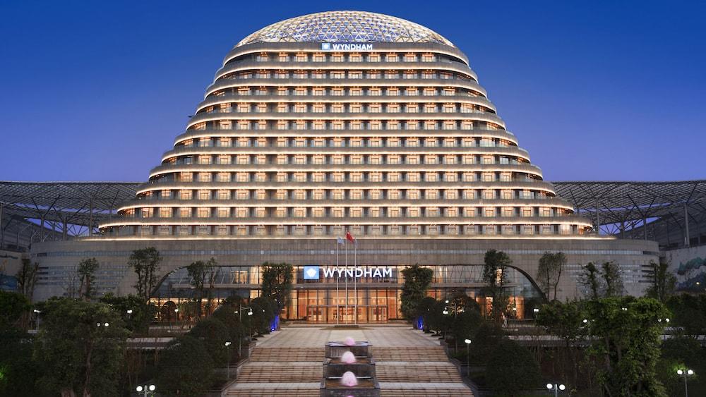 Отель Wyndham Chongqing Yuelai Экстерьер фото