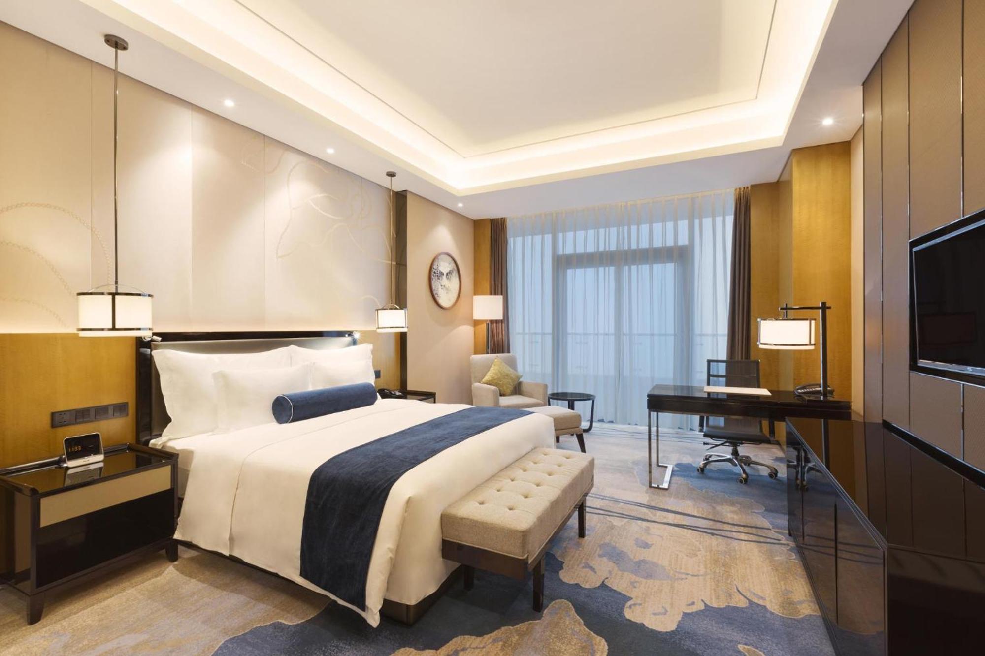 Отель Wyndham Chongqing Yuelai Экстерьер фото